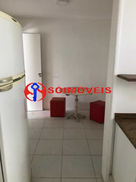Conheça WhatsApp Image 2019-08-26 at 1 do imóvel - Cobertura 4 quartos à venda Rio de Janeiro,RJ - R$ 2.500.000 - LBCO40255 - 14 WhatsApp Image 2019-08-26 at 1 - Cobertura 4 quartos à venda Rio de Janeiro,RJ - R$ 2.500.000 - LBCO40255 - 14