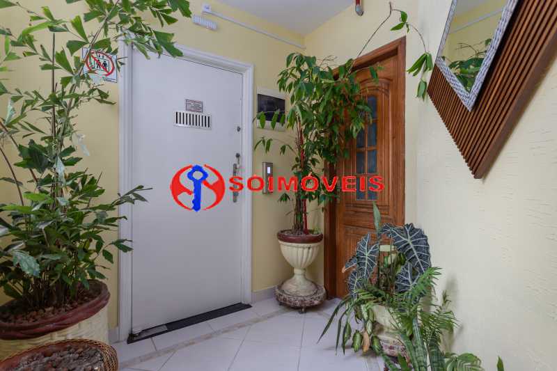 Conheça Neuza - Av Atlantica 1212 ap10 do imóvel - ÓTIMO APARTAMENTO COM EXCELENTE LOCALIZAÇÃO!!! - POAP30371 - 1 Neuza - Av Atlantica 1212 ap10 - ÓTIMO APARTAMENTO COM EXCELENTE LOCALIZAÇÃO!!! - POAP30371 - 1