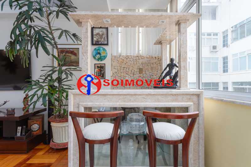 Conheça Neuza - Av Atlantica 1212 ap10 do imóvel - ÓTIMO APARTAMENTO COM EXCELENTE LOCALIZAÇÃO!!! - POAP30371 - 5 Neuza - Av Atlantica 1212 ap10 - ÓTIMO APARTAMENTO COM EXCELENTE LOCALIZAÇÃO!!! - POAP30371 - 5