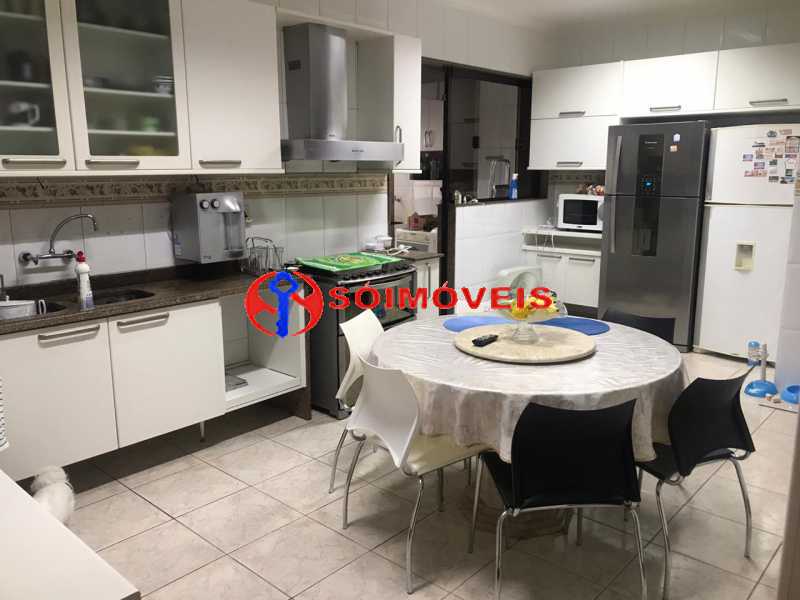 Conheça 19 do imóvel - EXCELENTE APARTAMENTO DE ALTO LUXO NO JARDIM GUANABARA COM 281 M², 5 QUARTOS, SENDO 4 SUÍTES E 5 VAGAS ESCRITURADAS. - LBAP50140 - 20 19 - EXCELENTE APARTAMENTO DE ALTO LUXO NO JARDIM GUANABARA COM 281 M², 5 QUARTOS, SENDO 4 SUÍTES E 5 VAGAS ESCRITURADAS. - LBAP50140 - 20