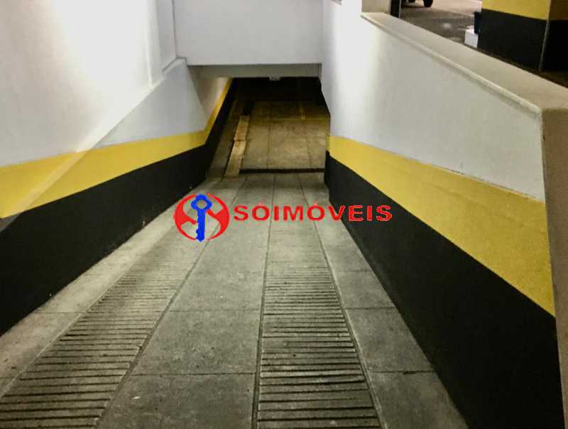 Conheça 26 do imóvel - ESPETACULAR COBERTURA DUPLEX NO LEBLON COM 249 M², 3 QUARTOS SENDO 2 SUÍTES, LAVABO, DEPENDÊNCIAS E 2 VAGAS ESCRITURADAS. - LBCO30382 - 27 26 - ESPETACULAR COBERTURA DUPLEX NO LEBLON COM 249 M², 3 QUARTOS SENDO 2 SUÍTES, LAVABO, DEPENDÊNCIAS E 2 VAGAS ESCRITURADAS. - LBCO30382 - 27