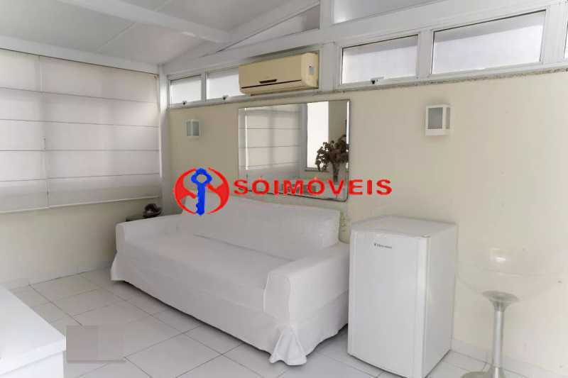 Conheça 9 do imóvel - ESPETACULAR COBERTURA DUPLEX EM RESIDENCIAL COM SERVIÇOS. VARANDÃO, 2 QUARTOS, VAGA ESCRITURADA, CHURRASQUEIRA E PISCINA. - LBCO20146 - 10 9 - ESPETACULAR COBERTURA DUPLEX EM RESIDENCIAL COM SERVIÇOS. VARANDÃO, 2 QUARTOS, VAGA ESCRITURADA, CHURRASQUEIRA E PISCINA. - LBCO20146 - 10