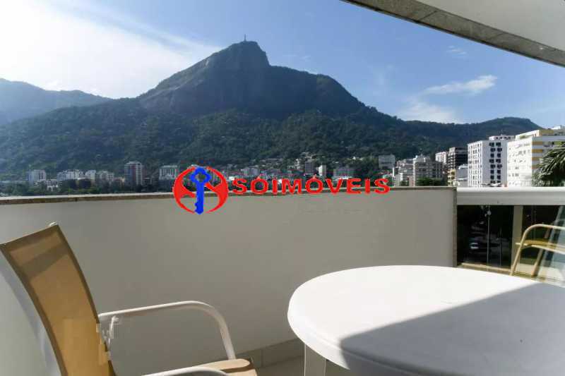 Conheça 17 do imóvel - ESPETACULAR COBERTURA DUPLEX EM RESIDENCIAL COM SERVIÇOS. VARANDÃO, 2 QUARTOS, VAGA ESCRITURADA, CHURRASQUEIRA E PISCINA. - LBCO20146 - 18 17 - ESPETACULAR COBERTURA DUPLEX EM RESIDENCIAL COM SERVIÇOS. VARANDÃO, 2 QUARTOS, VAGA ESCRITURADA, CHURRASQUEIRA E PISCINA. - LBCO20146 - 18