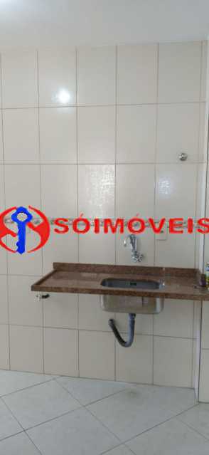 Conheça 17fecb79-b244-4d3c-97eb-de2d4f do imóvel - Apartamento reformado, claro e arejado, 2 quartos com dependência. - LBAP23270 - 10 17fecb79-b244-4d3c-97eb-de2d4f - Apartamento reformado, claro e arejado, 2 quartos com dependência. - LBAP23270 - 10