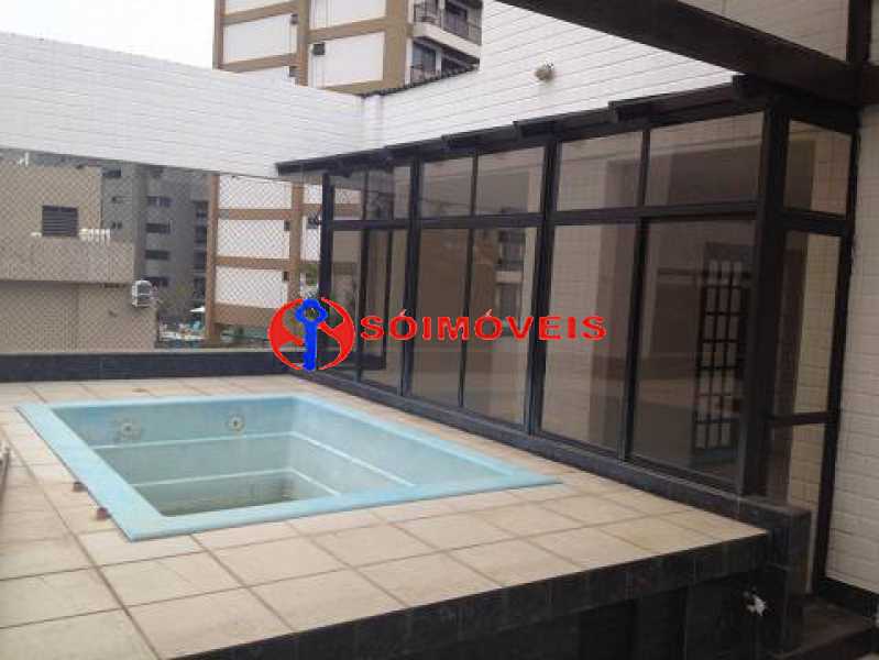 Conheça PP 2 do imóvel - NA BARRA DA TIJUCA MARAVILHOSA COBERTURA LINEAR COM VARANDÃO COM PISCINA, AMPLA SALA, 4 QUARTOS (UM COM SUÍTE) QUARTO E BANHEIRO DE EMPREGADA, ÁREA DE SERVIÇO INFRA ESTRUTURA DE LAZER .. - LBCO40319 - 3 PP 2 - NA BARRA DA TIJUCA MARAVILHOSA COBERTURA LINEAR COM VARANDÃO COM PISCINA, AMPLA SALA, 4 QUARTOS (UM COM SUÍTE) QUARTO E BANHEIRO DE EMPREGADA, ÁREA DE SERVIÇO INFRA ESTRUTURA DE LAZER .. - LBCO40319 - 3