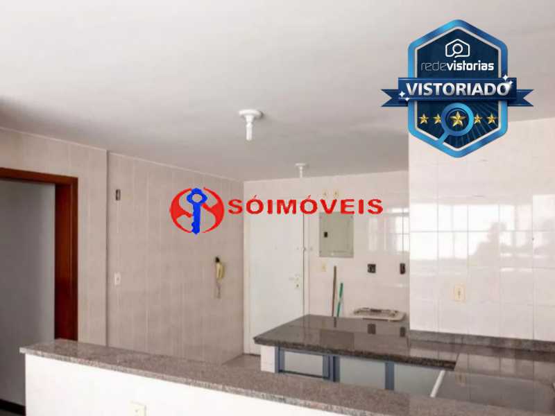 Conheça PP 13 do imóvel - NA BARRA DA TIJUCA MARAVILHOSA COBERTURA LINEAR COM VARANDÃO COM PISCINA, AMPLA SALA, 4 QUARTOS (UM COM SUÍTE) QUARTO E BANHEIRO DE EMPREGADA, ÁREA DE SERVIÇO INFRA ESTRUTURA DE LAZER .. - LBCO40319 - 14 PP 13 - NA BARRA DA TIJUCA MARAVILHOSA COBERTURA LINEAR COM VARANDÃO COM PISCINA, AMPLA SALA, 4 QUARTOS (UM COM SUÍTE) QUARTO E BANHEIRO DE EMPREGADA, ÁREA DE SERVIÇO INFRA ESTRUTURA DE LAZER .. - LBCO40319 - 14