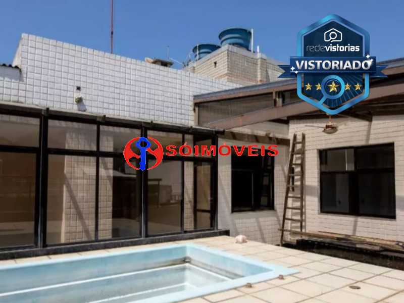 Conheça PP 6 do imóvel - NA BARRA DA TIJUCA MARAVILHOSA COBERTURA LINEAR COM VARANDÃO COM PISCINA, AMPLA SALA, 4 QUARTOS (UM COM SUÍTE) QUARTO E BANHEIRO DE EMPREGADA, ÁREA DE SERVIÇO INFRA ESTRUTURA DE LAZER .. - LBCO40319 - 7 PP 6 - NA BARRA DA TIJUCA MARAVILHOSA COBERTURA LINEAR COM VARANDÃO COM PISCINA, AMPLA SALA, 4 QUARTOS (UM COM SUÍTE) QUARTO E BANHEIRO DE EMPREGADA, ÁREA DE SERVIÇO INFRA ESTRUTURA DE LAZER .. - LBCO40319 - 7