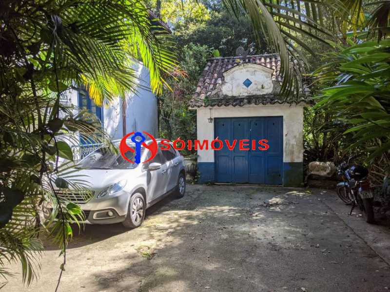 Conheça IM 18 do imóvel - NO ALTO DA BOA VISTA MARAVILHOSA CASA COLONIAL DE DOIS ANDARES TODA ARBORIZADA VAGA PARA TRÊS CARROS . DOC. OK .OPORTUNIDADE!!!! - LBCA40085 - 18 IM 18 - 18