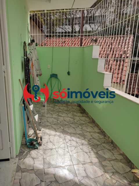 Conheça WhatsApp Image 2022-08-08 at 1 do imóvel - Espetacular casa duplex! sala, 3 quartos, vaga e área externa. - LBCA30067 - 30 WhatsApp Image 2022-08-08 at 1 - Espetacular casa duplex! sala, 3 quartos, vaga e área externa. - LBCA30067 - 30