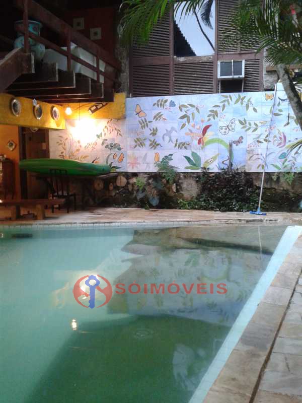 Conheça 20160301_164809 do imóvel - Linda casa no Jardim Botânico com piscina e vista deslumbrante para a Lagoa Rodrigo de Freitas.( 765 m² de área construída). Rua tranquila e silenciosa com guarita de segurança 24 hs. Oportunidade ! - LBCA40030 - 22 20160301_164809 - Linda casa no Jardim Botânico com piscina e vista deslumbrante para a Lagoa Rodrigo de Freitas.( 765 m² de área construída). Rua tranquila e silenciosa com guarita de segurança 24 hs. Oportunidade ! - LBCA40030 - 22