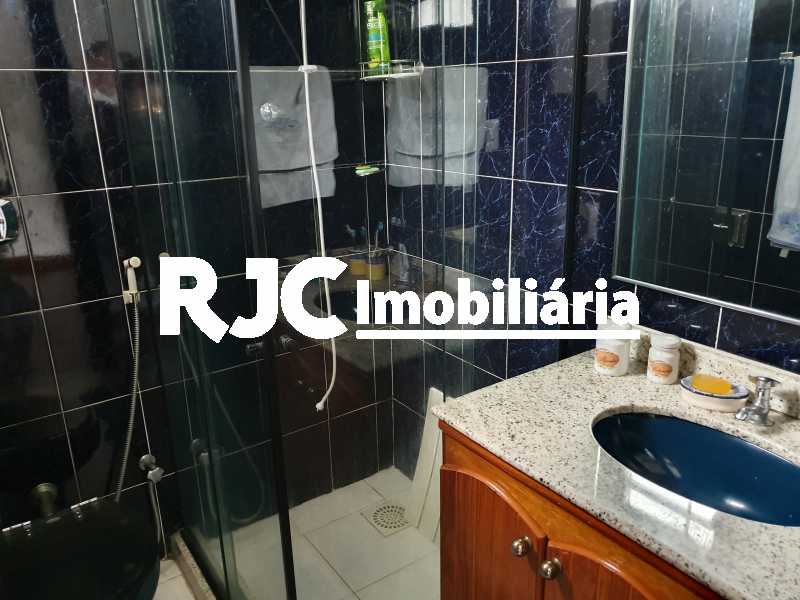 Conheça 14 banheiro suite do imóvel - Casa 5 quartos à venda Grajaú, Rio de Janeiro - R$ 1.680.000 - MBCA50078 - 12 14 banheiro suite - Casa 5 quartos à venda Grajaú, Rio de Janeiro - R$ 1.680.000 - MBCA50078 - 12