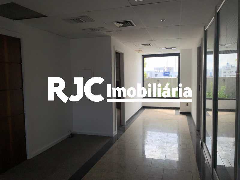 Conheça 9. do imóvel - Cobertura à venda Tijuca, Rio de Janeiro - R$ 1.252.314 - MBCB00001 - 10 9. - Cobertura à venda Tijuca, Rio de Janeiro - R$ 1.252.314 - MBCB00001 - 10