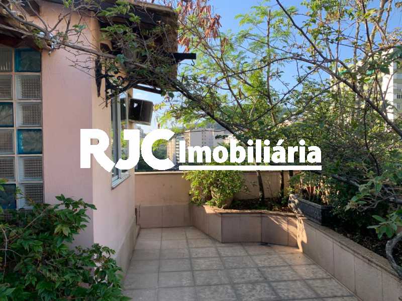 Conheça 04 do imóvel - Cobertura 3 quartos à venda Laranjeiras, Rio de Janeiro - R$ 1.600.000 - MBCO30396 - 5 04 - Cobertura 3 quartos à venda Laranjeiras, Rio de Janeiro - R$ 1.600.000 - MBCO30396 - 5