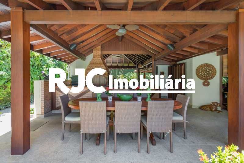 Conheça Casa no Malibu - 15 do imóvel - Casa em Condomínio 4 quartos à venda Barra da Tijuca, Rio de Janeiro - R$ 12.000.000 - MBCN40017 - 12 Casa no Malibu - 15 - Casa em Condomínio 4 quartos à venda Barra da Tijuca, Rio de Janeiro - R$ 12.000.000 - MBCN40017 - 12