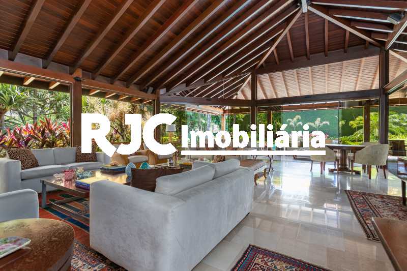 Conheça Casa no Malibu - 16 do imóvel - Casa em Condomínio 4 quartos à venda Barra da Tijuca, Rio de Janeiro - R$ 12.000.000 - MBCN40017 - 13 Casa no Malibu - 16 - Casa em Condomínio 4 quartos à venda Barra da Tijuca, Rio de Janeiro - R$ 12.000.000 - MBCN40017 - 13