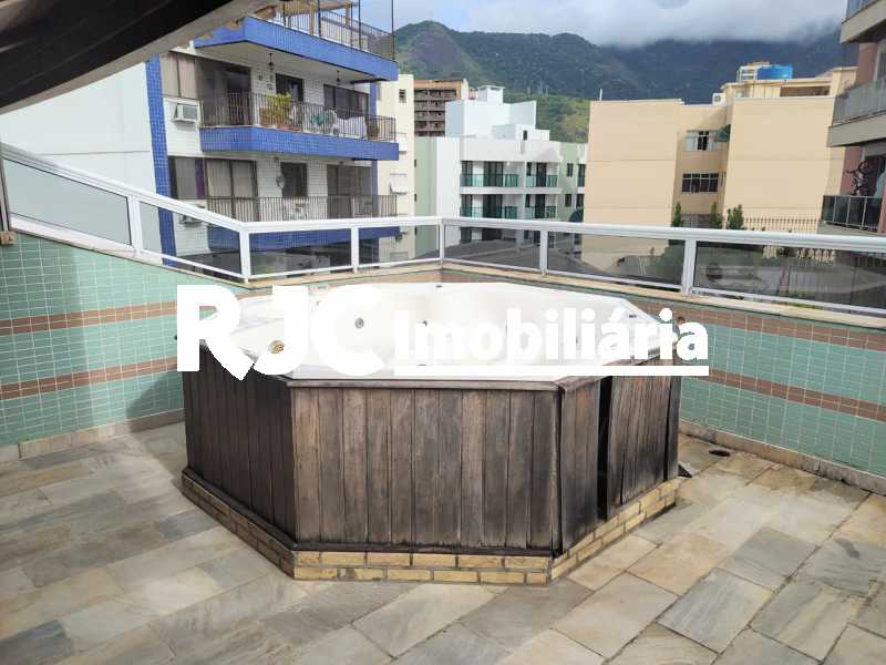 Conheça 25 OFURÔ 4º PISO. do imóvel - Casa de Vila 4 quartos à venda Maracanã, Rio de Janeiro - R$ 1.930.000 - MBCV40070 - 26 25 OFURÔ 4º PISO. - Casa de Vila 4 quartos à venda Maracanã, Rio de Janeiro - R$ 1.930.000 - MBCV40070 - 26