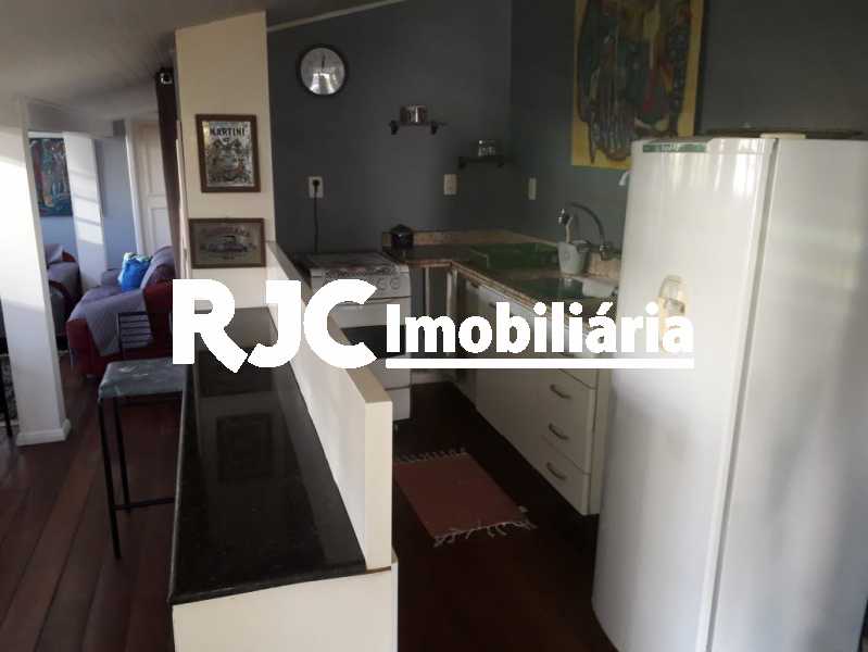 Conheça 14 do imóvel - Casa em Condomínio à venda Avenida Lúcio Costa,Barra da Tijuca, Rio de Janeiro - R$ 2.700.000 - MBCN50006 - 15 14 - Casa em Condomínio à venda Avenida Lúcio Costa,Barra da Tijuca, Rio de Janeiro - R$ 2.700.000 - MBCN50006 - 15