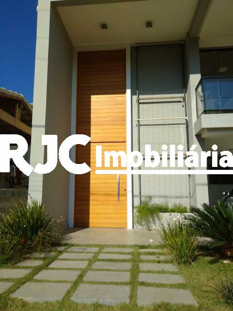 Conheça 3 do imóvel - Casa em Condomínio à venda Estrada Diógenes Pedro da Costa,Vargem Grande, Teresópolis - R$ 1.450.000 - MBCN40022 - 4 3 - Casa em Condomínio à venda Estrada Diógenes Pedro da Costa,Vargem Grande, Teresópolis - R$ 1.450.000 - MBCN40022 - 4