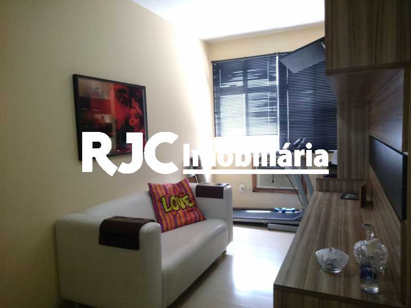 P_20211215_101119 - Apartamento à venda Rua Pedro Américo,Catete, Rio de Janeiro - R$ 490.000 - MBAP11076 - 4