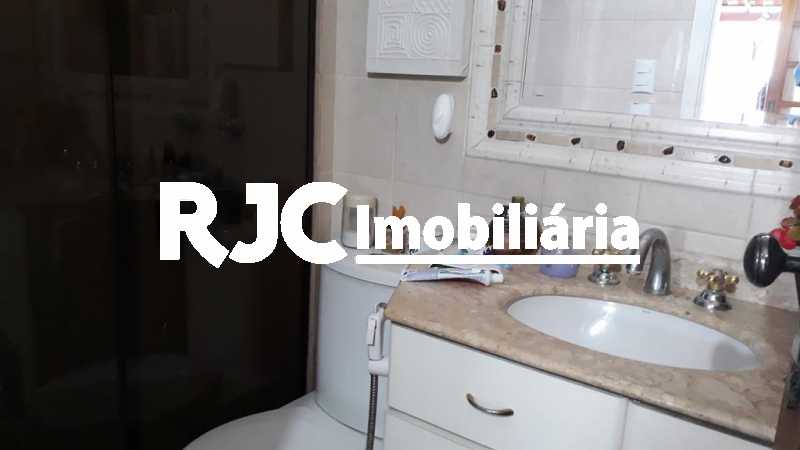 11   2º Banheiro - Cobertura à venda Rua Botucatu,Grajaú, Rio de Janeiro - R$ 850.000 - MBCO30473 - 12