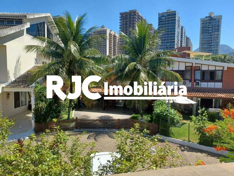 20 - Casa em Condomínio à venda Avenida Lúcio Costa,Barra da Tijuca, Rio de Janeiro - R$ 2.800.000 - MBCN40025 - 16