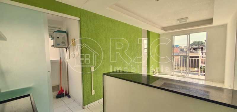 3 Copy - Apartamento à venda Rua Prefeito Olímpio de Melo,Benfica, Rio de Janeiro - R$ 270.000 - MBAP34135 - 4