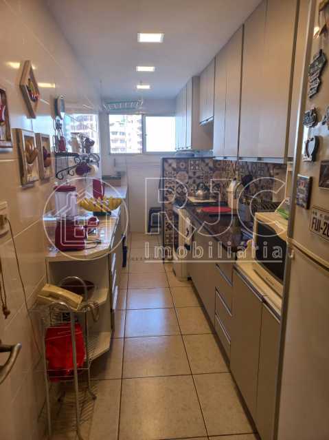 21 - Apartamento à venda Avenida Embaixador Abelardo Bueno - de 751 A,Barra da Tijuca, Rio de Janeiro - R$ 550.000 - MBAP26333 - 22