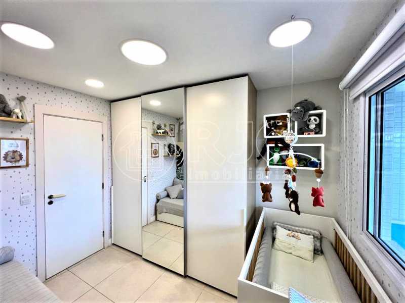 13 - Apartamento à venda Avenida dos Flamboyants,Barra da Tijuca, Rio de Janeiro - R$ 1.160.000 - MBAP26350 - 14