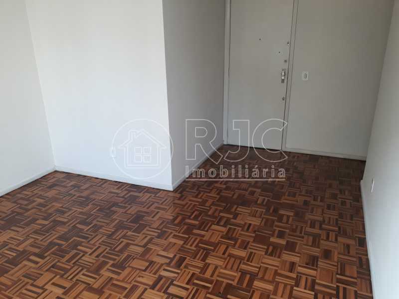 02 - Apartamento à venda Rua Pedro Américo,Catete, Rio de Janeiro - R$ 550.000 - MBAP26368 - 3