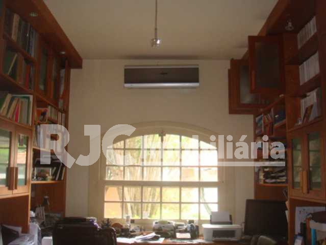 Conheça Escritório do imóvel - Casa em Condomínio 6 quartos à venda Recreio dos Bandeirantes, Rio de Janeiro - R$ 5.000.000 - MBCN60001 - 26 Escritório - Casa em Condomínio 6 quartos à venda Recreio dos Bandeirantes, Rio de Janeiro - R$ 5.000.000 - MBCN60001 - 26
