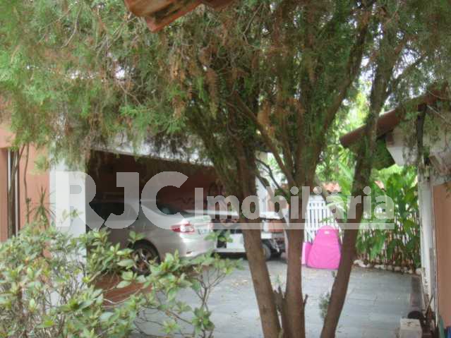 Conheça Garagem do imóvel - Casa em Condomínio 6 quartos à venda Recreio dos Bandeirantes, Rio de Janeiro - R$ 5.000.000 - MBCN60001 - 7 Garagem - Casa em Condomínio 6 quartos à venda Recreio dos Bandeirantes, Rio de Janeiro - R$ 5.000.000 - MBCN60001 - 7