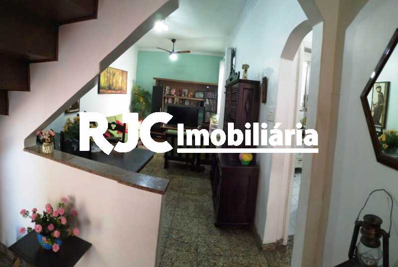 Conheça 03 - Sala de estar 1ºar do imóvel - Casa de Vila 3 quartos à venda Vila Isabel, Rio de Janeiro - R$ 590.000 - MBCV30044 - 7 03 - Sala de estar 1ºar - Casa de Vila 3 quartos à venda Vila Isabel, Rio de Janeiro - R$ 590.000 - MBCV30044 - 7