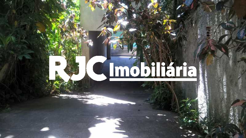 Conheça IMG-20170113-WA0026 do imóvel - Casa 5 quartos à venda Jardim Botânico, Rio de Janeiro - R$ 3.340.000 - MBCA50045 - 25 IMG-20170113-WA0026 - Casa 5 quartos à venda Jardim Botânico, Rio de Janeiro - R$ 3.340.000 - MBCA50045 - 25