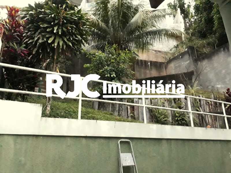 24 - Casa 3 quartos à venda Tijuca, Rio de Janeiro - R$ 1.700.000 - MBCA30113 - 25