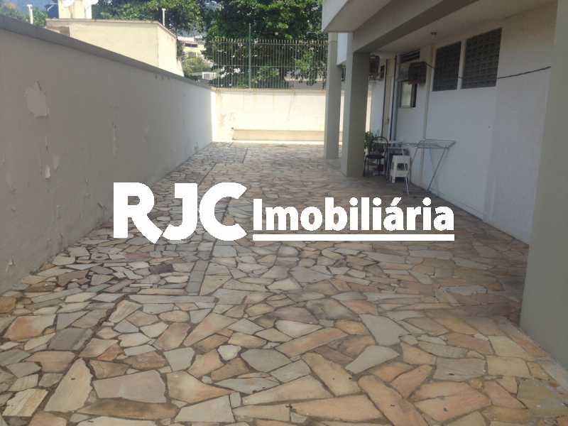 IMG_2054 - Cobertura 2 quartos à venda Grajaú, Rio de Janeiro - R$ 640.000 - MBCO20133 - 25