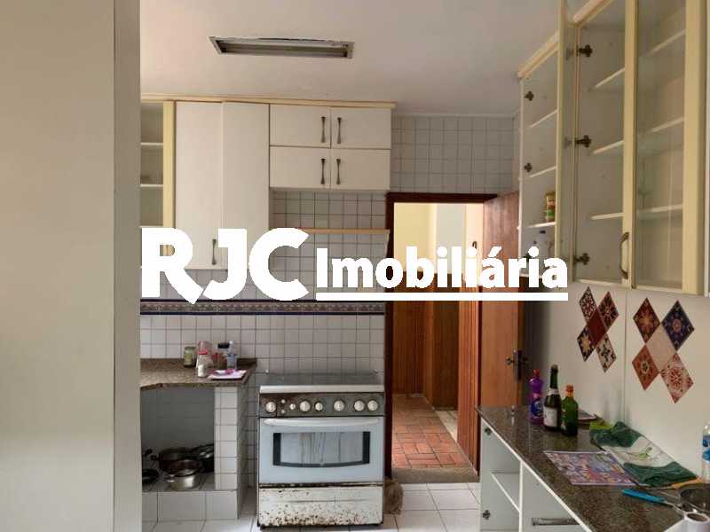 IMG_6603 - Casa 5 quartos à venda Grajaú, Rio de Janeiro - R$ 750.000 - MBCA50074 - 11