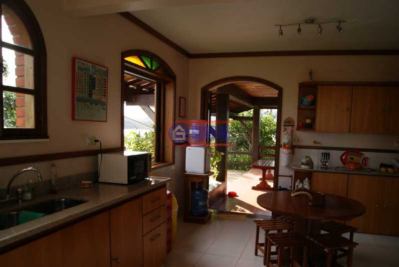 Conheça Kitchen access veranda do imóvel - Casa 4 quartos à venda GUARATIBA, Maricá - R$ 950.000 - MACA40031 - 14 Kitchen access veranda - Casa 4 quartos à venda GUARATIBA, Maricá - R$ 950.000 - MACA40031 - 14