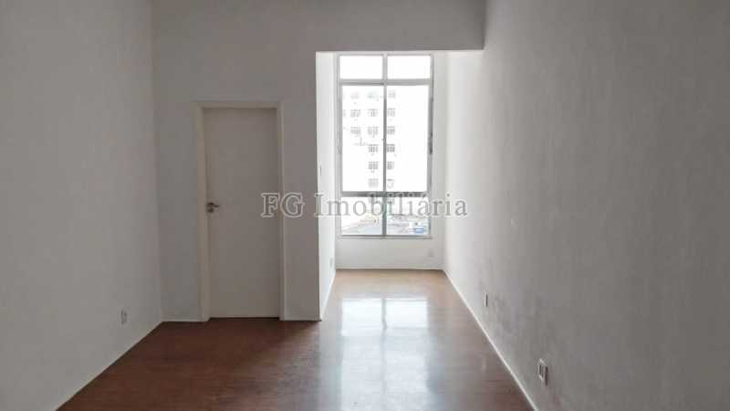 Apartamento à venda com 2 quartos, 74m² - Foto 3