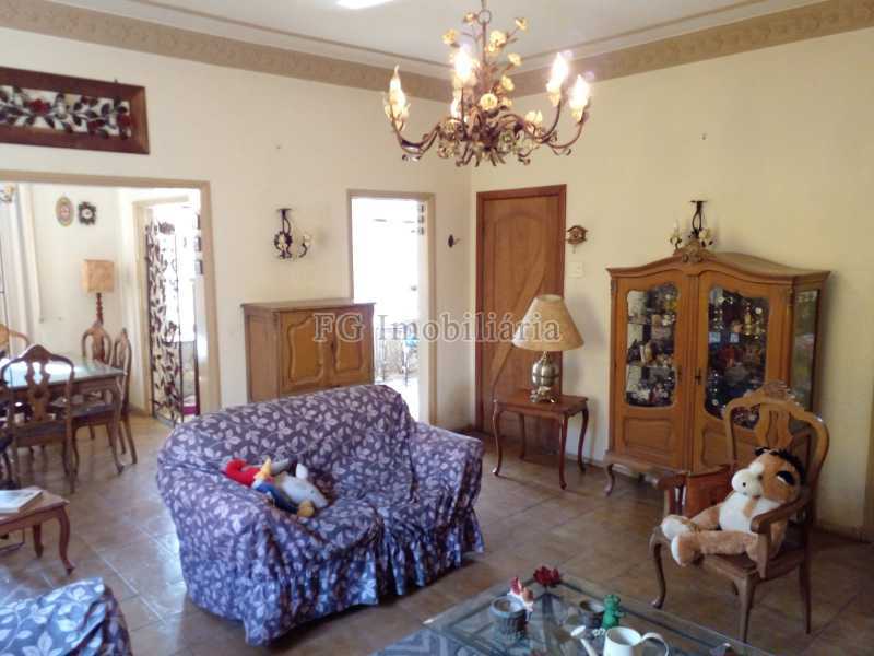 Casa de Condomínio à venda com 4 quartos, 250m² - Foto 1