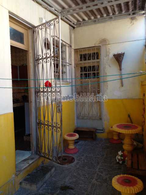 Casa de Condomínio à venda com 4 quartos, 250m² - Foto 25