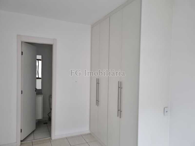 Apartamento à venda com 2 quartos, 65m² - Foto 10