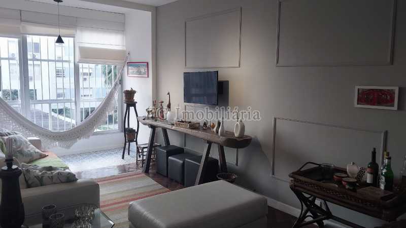 Apartamento à venda com 2 quartos, 85m² - Foto 1