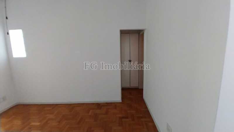 Apartamento à venda com 2 quartos, 65m² - Foto 4