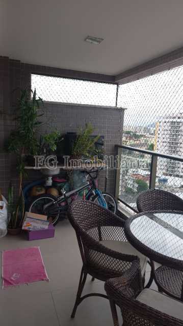 Apartamento à venda com 3 quartos, 83m² - Foto 2