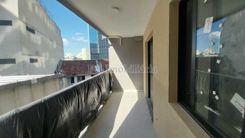 Apartamento à venda com 1 quarto, 45m² - Foto 23