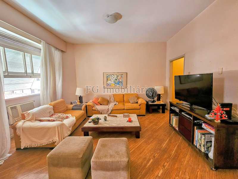 Apartamento à venda com 3 quartos, 136m² - Foto 4