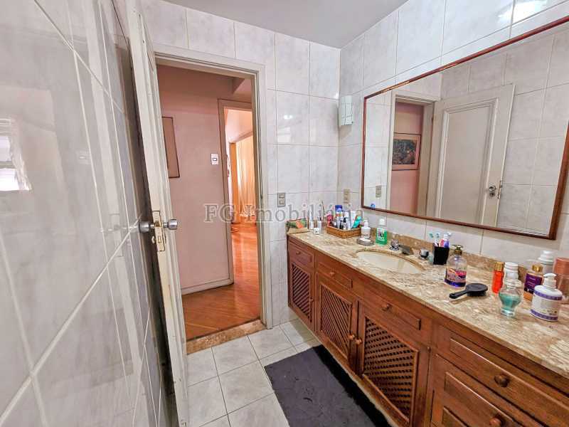 Apartamento à venda com 3 quartos, 136m² - Foto 21