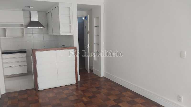 Apartamento à venda com 2 quartos, 75m² - Foto 7