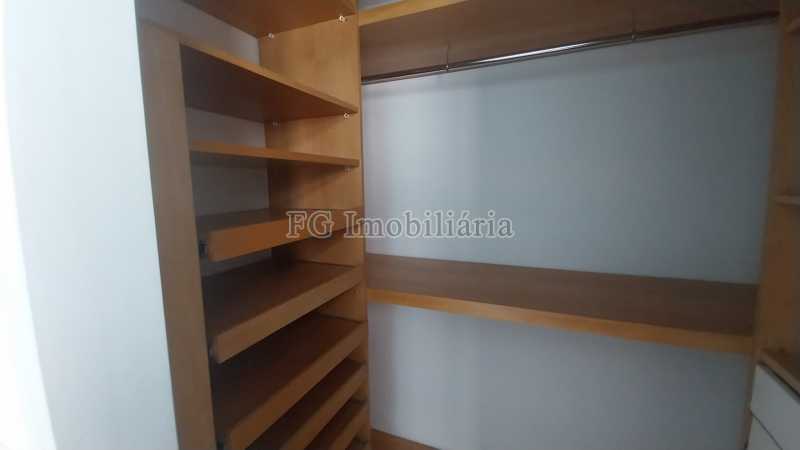 Apartamento à venda com 2 quartos, 75m² - Foto 11