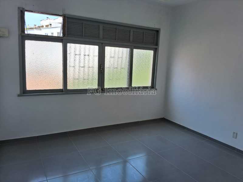 Apartamento para alugar com 2 quartos, 1980m² - Foto 1